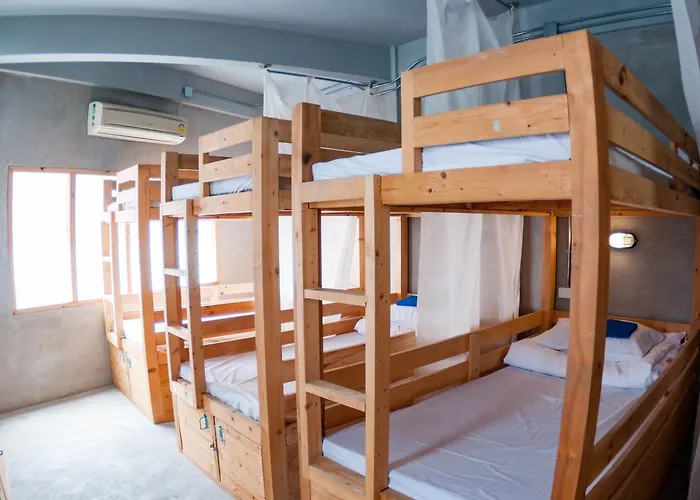 A'stel Bangrak (adults Only) Ostello